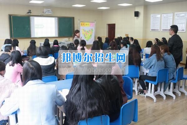 眉山職院：持續(xù)發(fā)力 推動(dòng)內(nèi)涵建設(shè)上檔升級