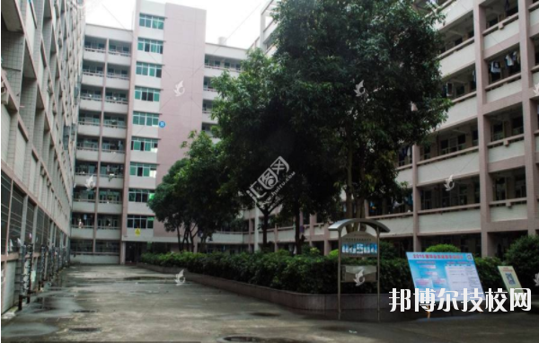 陜西石油化工學(xué)校怎么樣、好不好