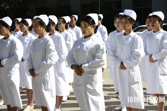 石家莊和平醫(yī)學中等專業(yè)學校2020年報名條件、招生要求、招生對象