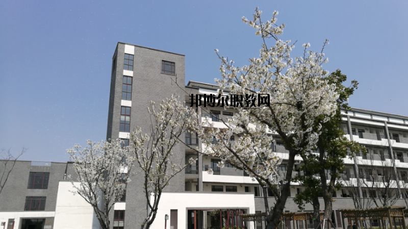 蘇州高等幼兒師范學(xué)校2020年報(bào)名條件、招生要求、招生對(duì)象