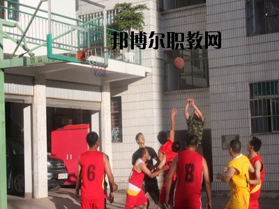 新平縣職業(yè)高級中學怎么樣、好不好
