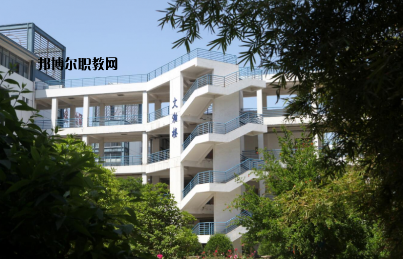 江蘇財(cái)經(jīng)職業(yè)技術(shù)學(xué)院2020年報(bào)名條件、招生要求、招生對(duì)象