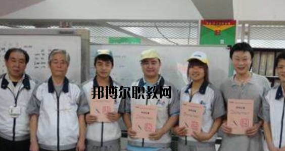 石家莊博信科技中等專(zhuān)業(yè)學(xué)校2020年招生辦聯(lián)系電話 