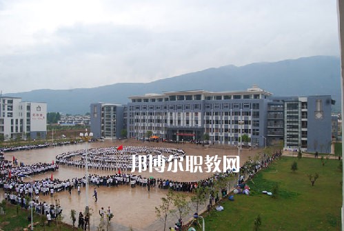 麗江民族中等專業(yè)學(xué)校2021年報(bào)名條件、招生要求、招生對(duì)象