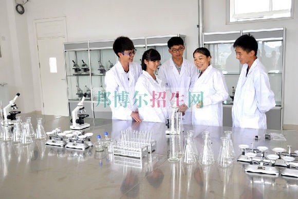 靈臺縣職業(yè)中等專業(yè)學校2022年招生辦聯(lián)系電話