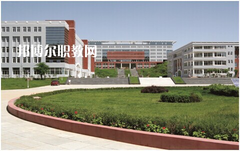 石屏縣職業(yè)高級中學(xué)2022年學(xué)費、收費多少