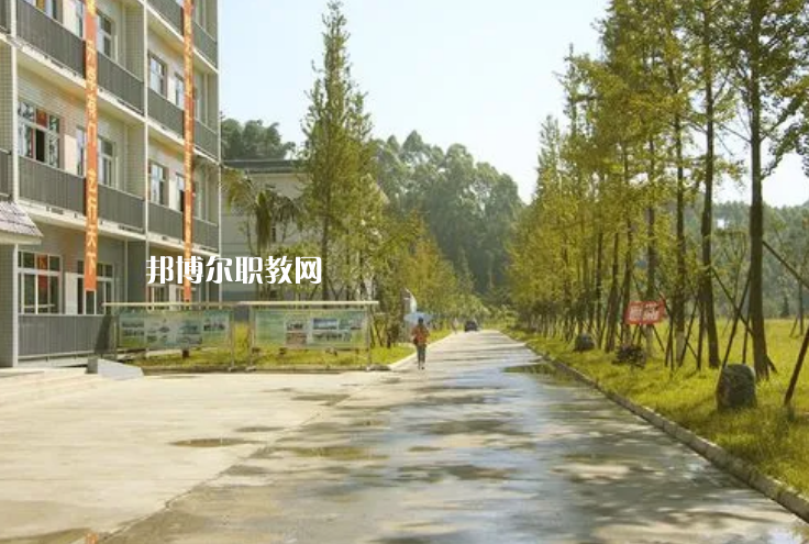 樂山嘉州衛(wèi)生職業(yè)學(xué)校怎么樣、好不好