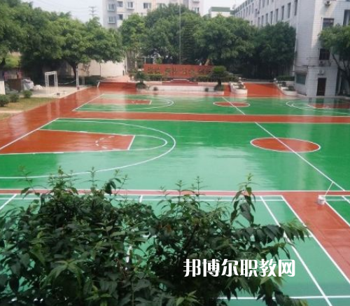 重慶華為技工學(xué)校2022年報(bào)名條件、招生要求、招生對(duì)象