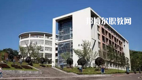 四川宜賓職業(yè)技術(shù)學校2022年報名條件、招生要求、招生對象
