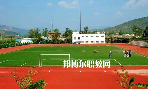 石屏縣職業(yè)高級中學怎么樣、好不好
