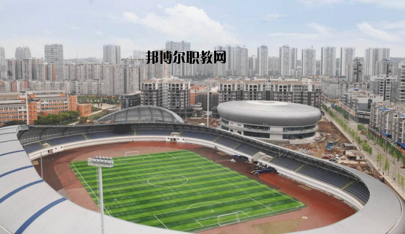 四川哪里的中職學(xué)校能讀汽車制造與檢修專業(yè)